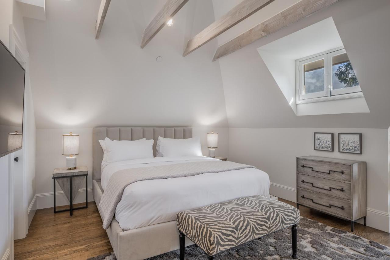 Superior King Suite