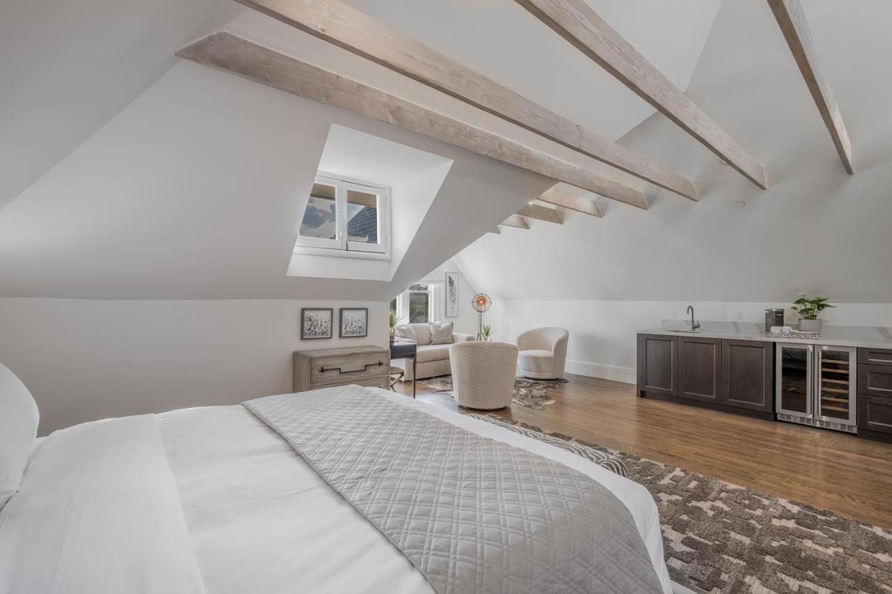 Superior King Suite