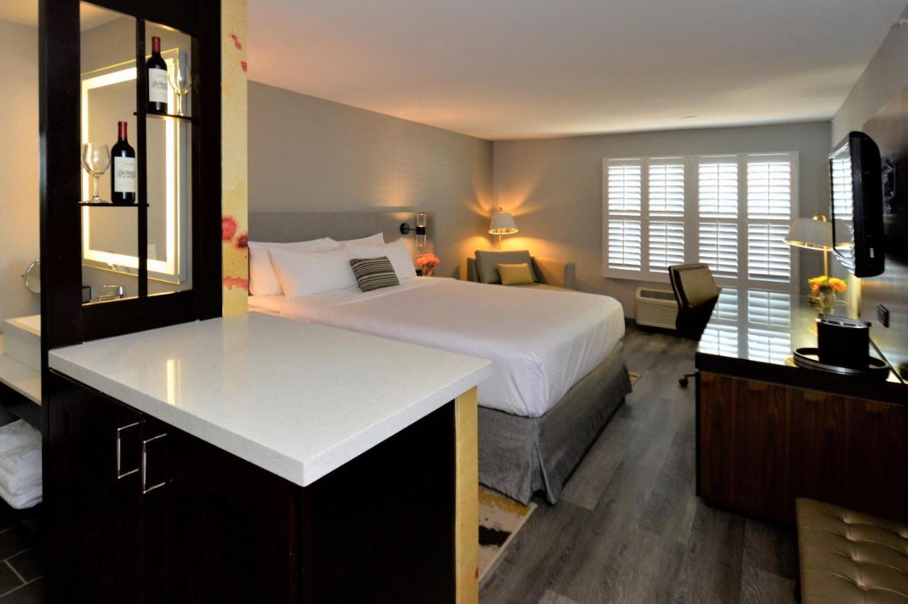 Standard King Room